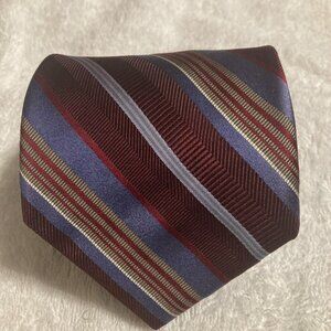 WH Belk Neck Tie 100% Silk Multicolored Stripes Made in Italy.